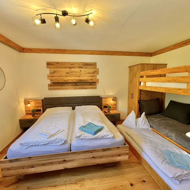 Appartement „Blick-Hauser-Kaibling“ schlafzimmer 1